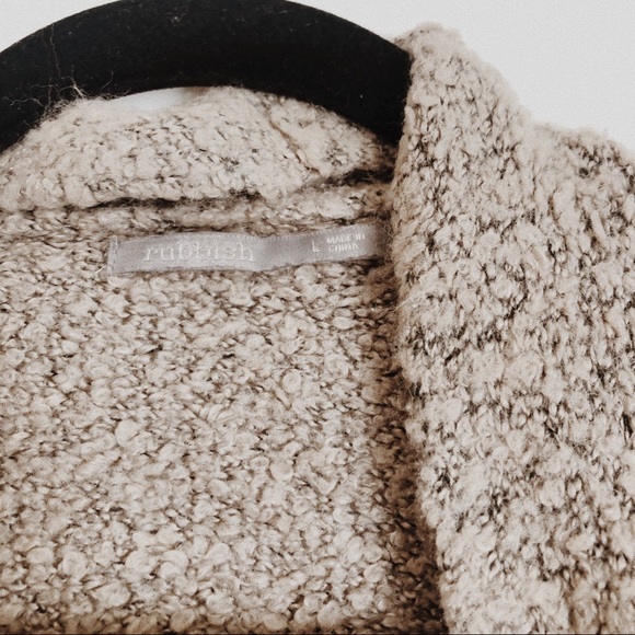 ๐ MOVING SALE! ๐ Brown teddy cardigan - Picture 2 of 2